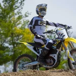 The 2023 SURRON Storm Bee F is an innovative full-size electric dirt bike that's making waves in the off-road motorcycle market. Here are the key details about this exciting new model: